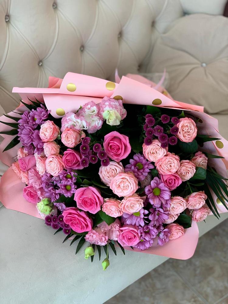 Букет цветов из: Хризантемы, Розы и Лизиантусы в Рождествено Самарской области