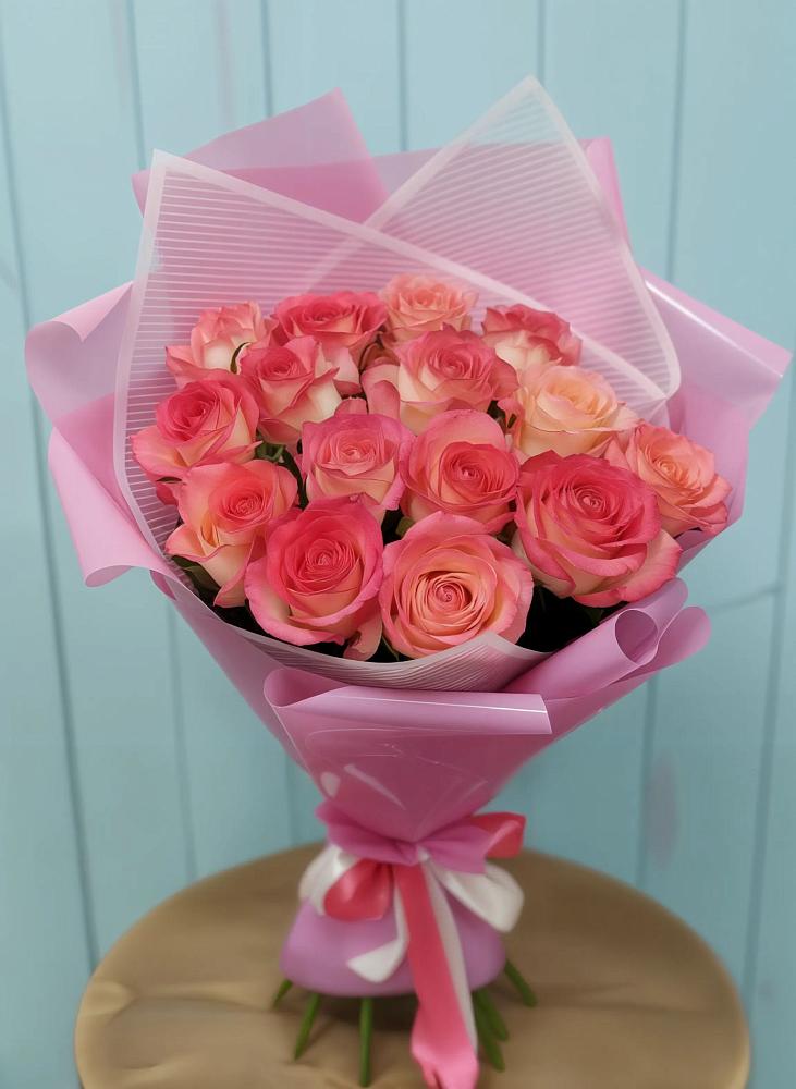 Букет 15 Розовых роз Равель в Рождествено Самарской области