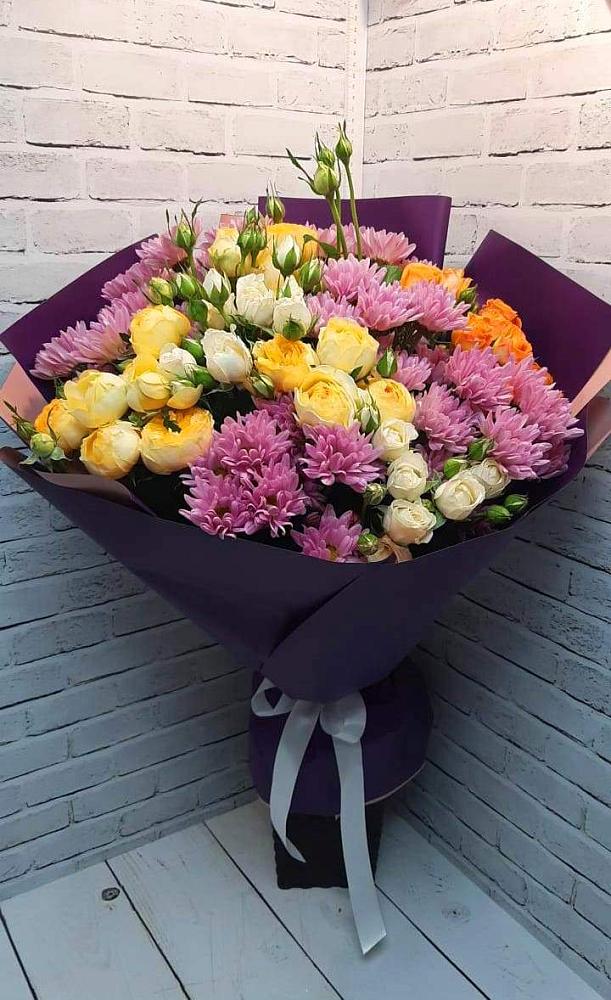 Букет цветов из: Хризантемы и Розы в Рождествено Самарской области