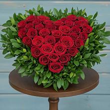 Цветочная композиция из Розы в виде сердца в Рождествено Самарской области