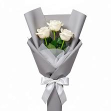 Букет 3 белые розы в Рождествено Самарской области