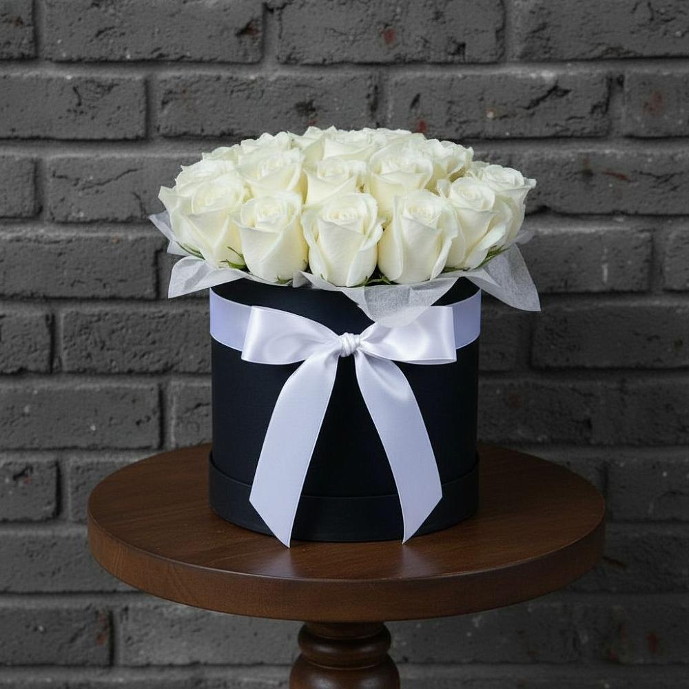 Цветочная композиция из Розы в шляпной коробке в Рождествено Самарской области