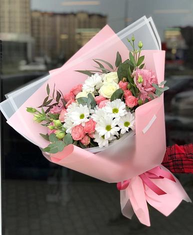 Букет цветов из: Розы, Лизиантусы и Хризантемы в Рождествено Самарской области